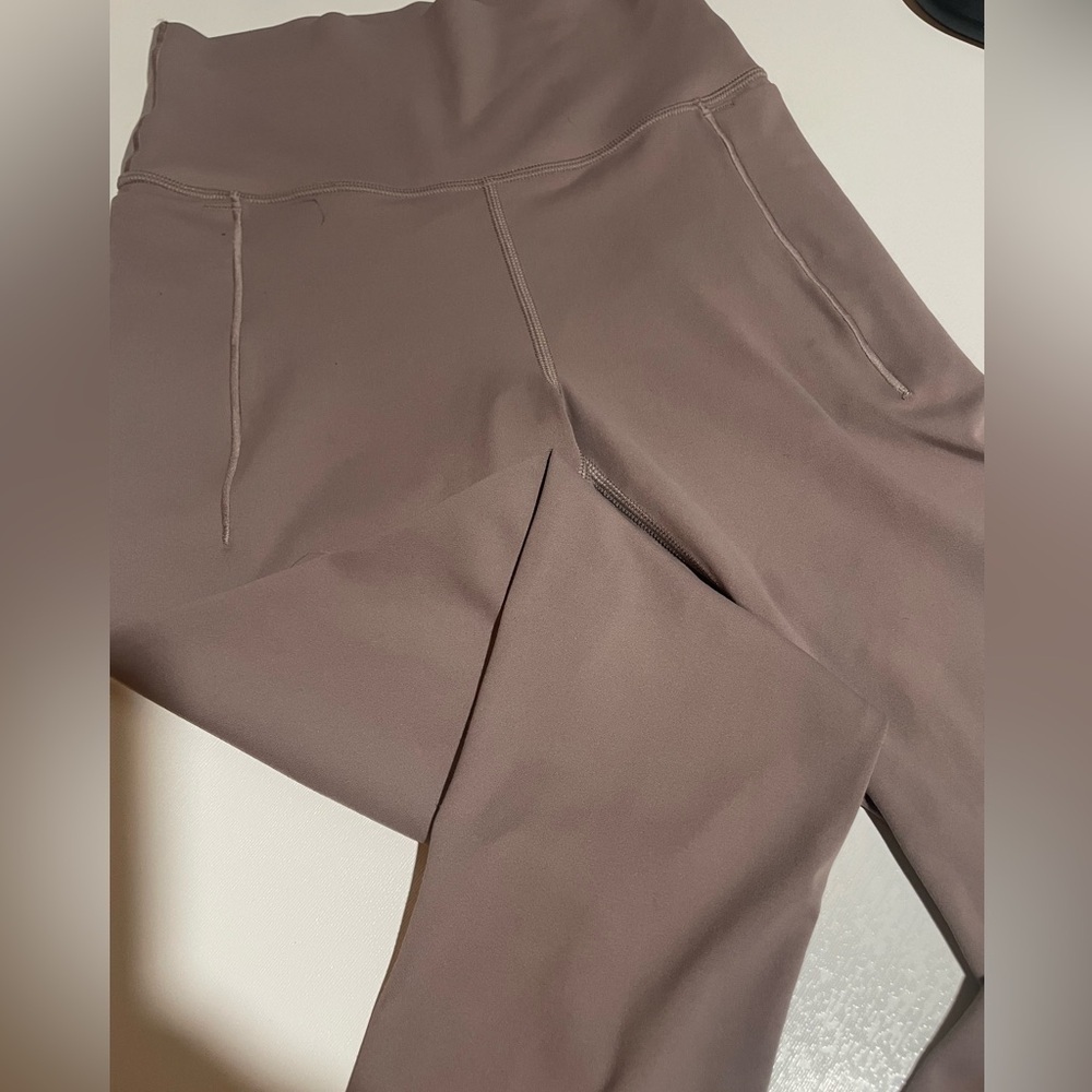 Women's VS PINK Yoga Leggings Side Pockets Logo Back - Picture 6 of 10